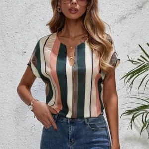 LUNE Blusa de rayas de cuello notch