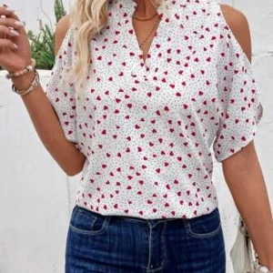 Clasi Camisa Con Hombros Descubiertos Y Estampado De Corazones Con Cuello Con Muescas